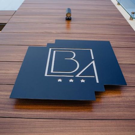 Hotel B4 Oradea Eksteriør billede