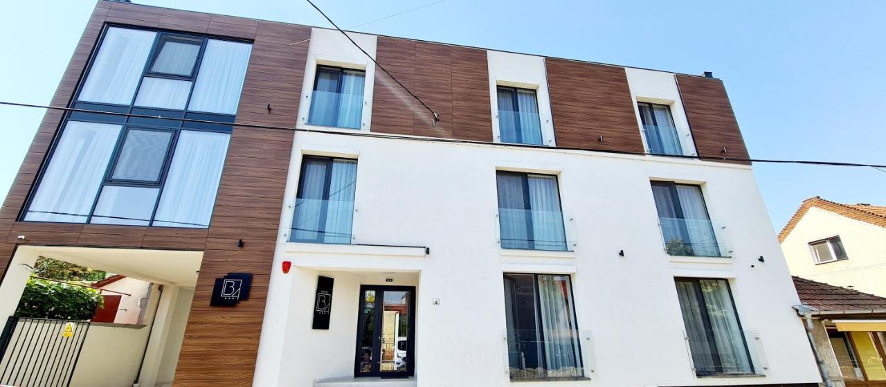 Hotel B4 Oradea Eksteriør billede