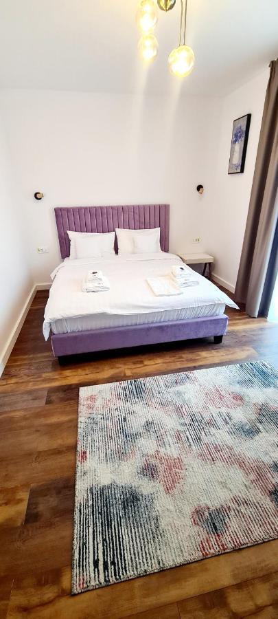 Hotel B4 Oradea Eksteriør billede