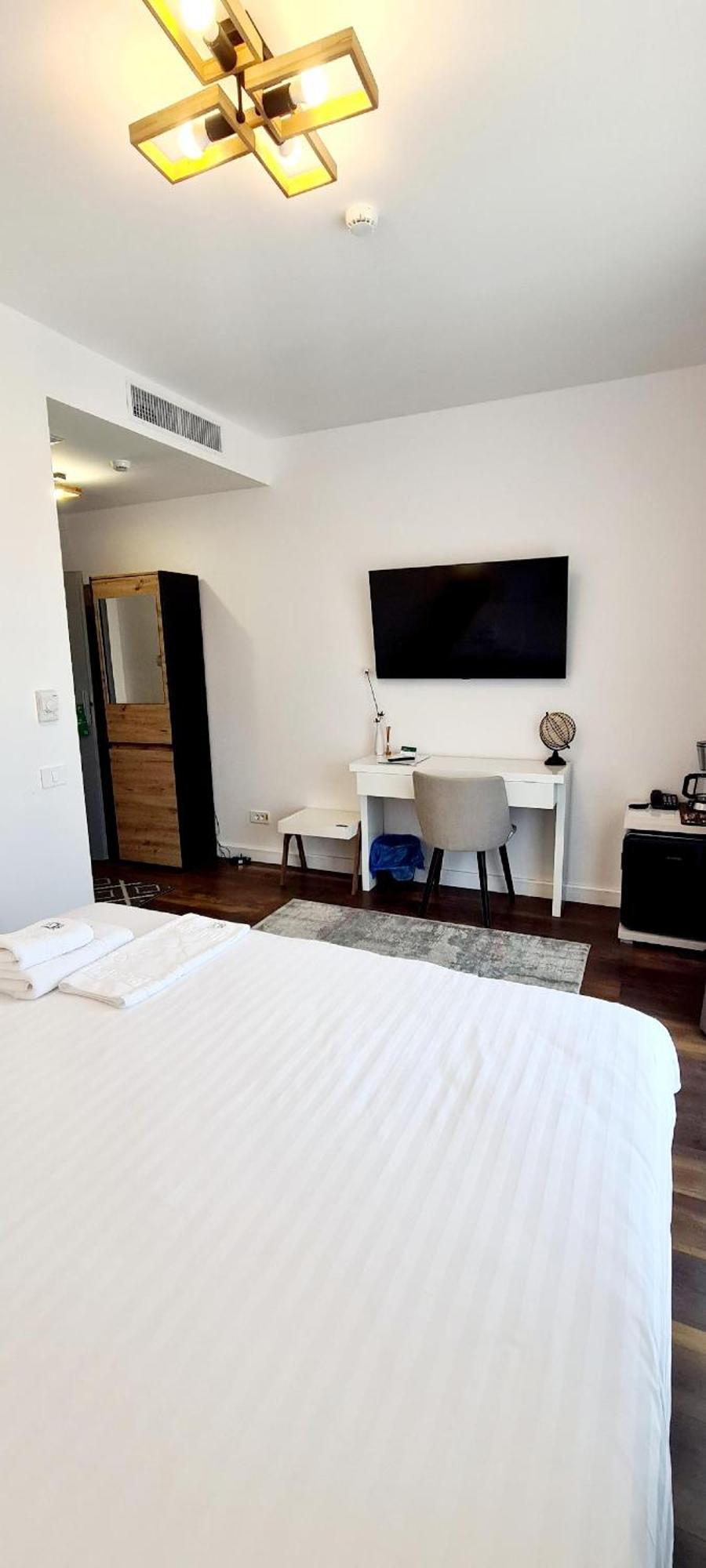 Hotel B4 Oradea Eksteriør billede